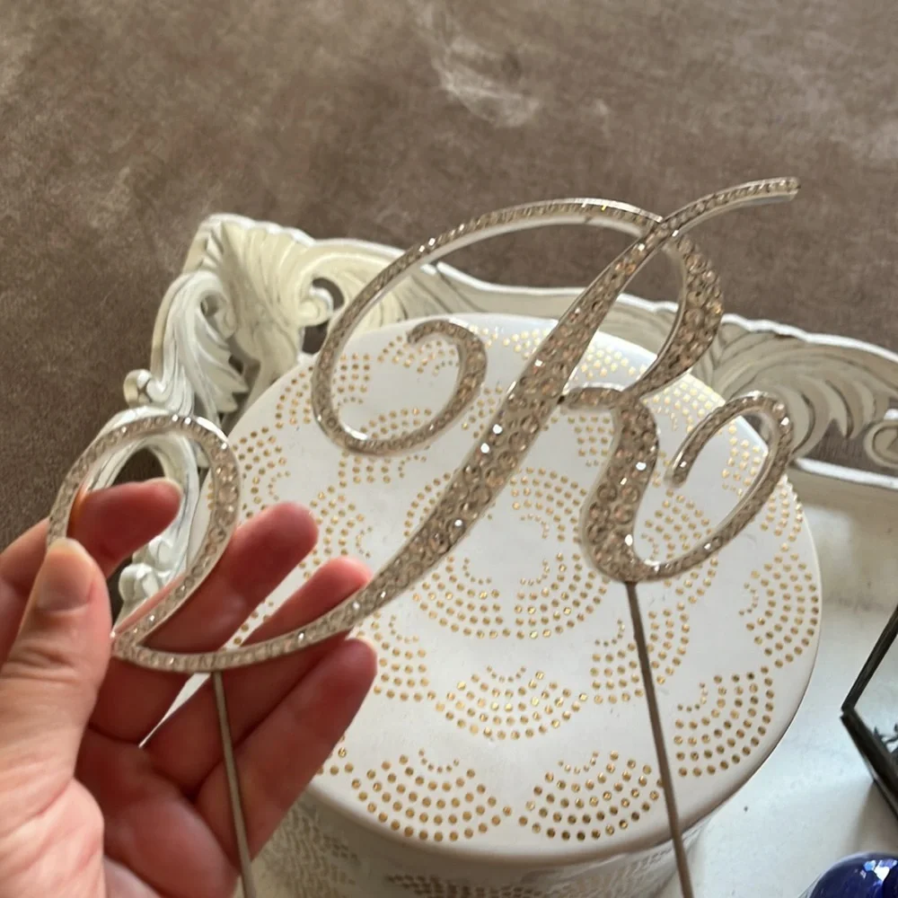 “R” Rhinestone & Silver Cake Topper - used once! Like new